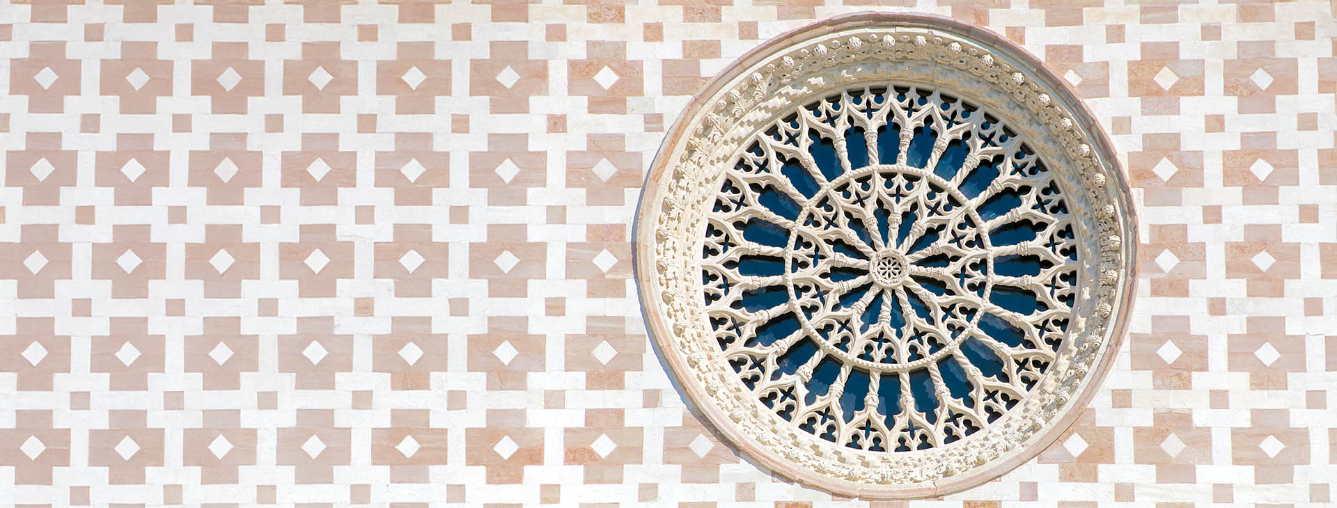 Collegio di Merito Ferrante d'Aragona all'Aquila – residenza universitaria d’eccellenza per studenti meritevoli, con servizi di alta qualità e ambiente internazionale nel cuore del capoluogo abruzzese